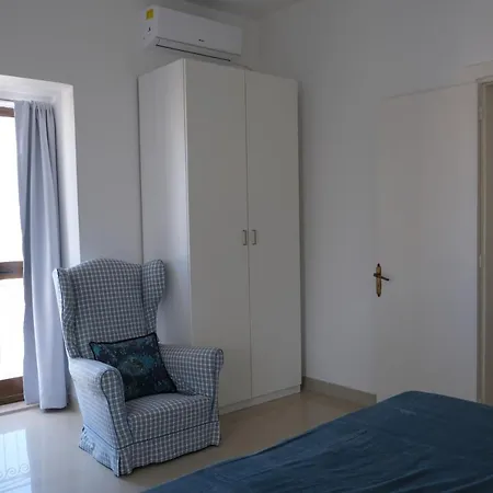 Penthouse With Sea View, Lift, 2 Min From Valletta Lägenhet *