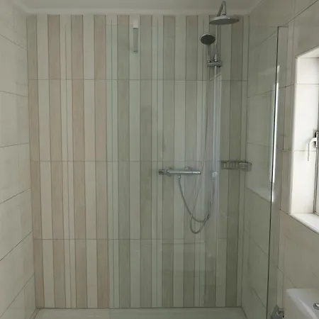 Penthouse With Sea View, Lift, 2 Min From Valletta Apartment Il-Furjana