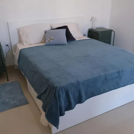 Penthouse With Sea View, Lift, 2 Min From Valletta *