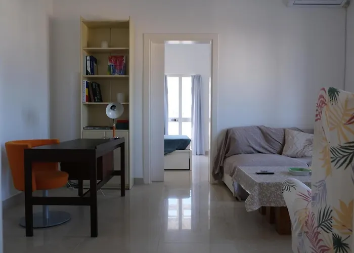 아파트 Penthouse With Sea View, Lift, 2 Min From Valletta *