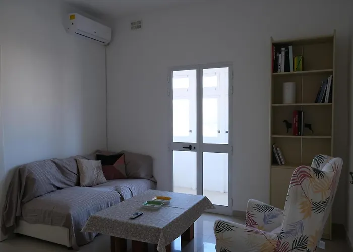 Penthouse With Sea View, Lift, 2 Min From Valletta 아파트 *