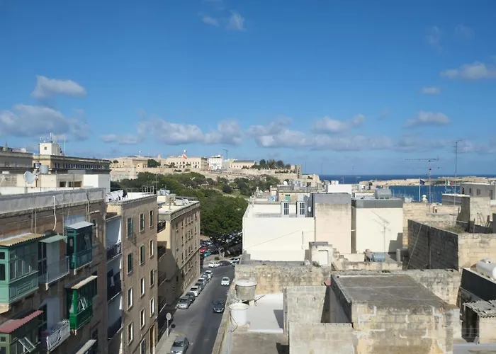 Penthouse With Sea View, Lift, 2 Min From Valletta * フロリアーナ