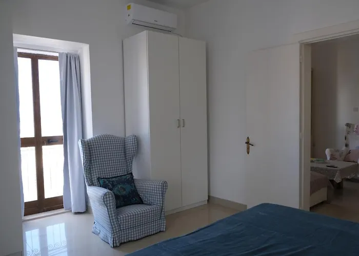 Penthouse With Sea View, Lift, 2 Min From Valletta アパート *